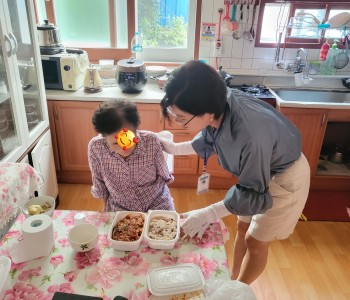 어르신을 위한 '김장김치'  전달 이미지
